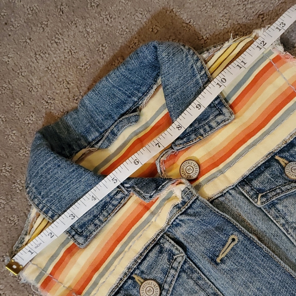 Custom patch denim vest - Picture 8 of 12